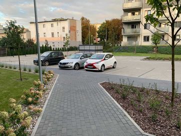 Miejsce parkingowe za szlabanem - Bydgoszcz, Leszczyńskiego 18a