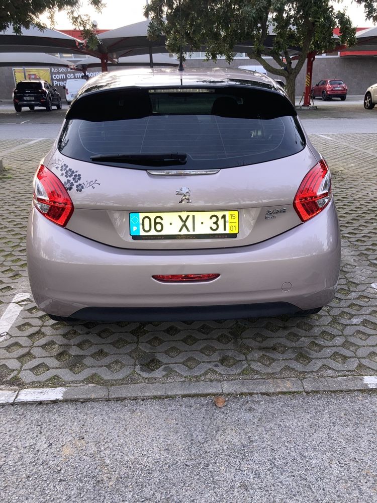 Peugeot 208 como NOVO