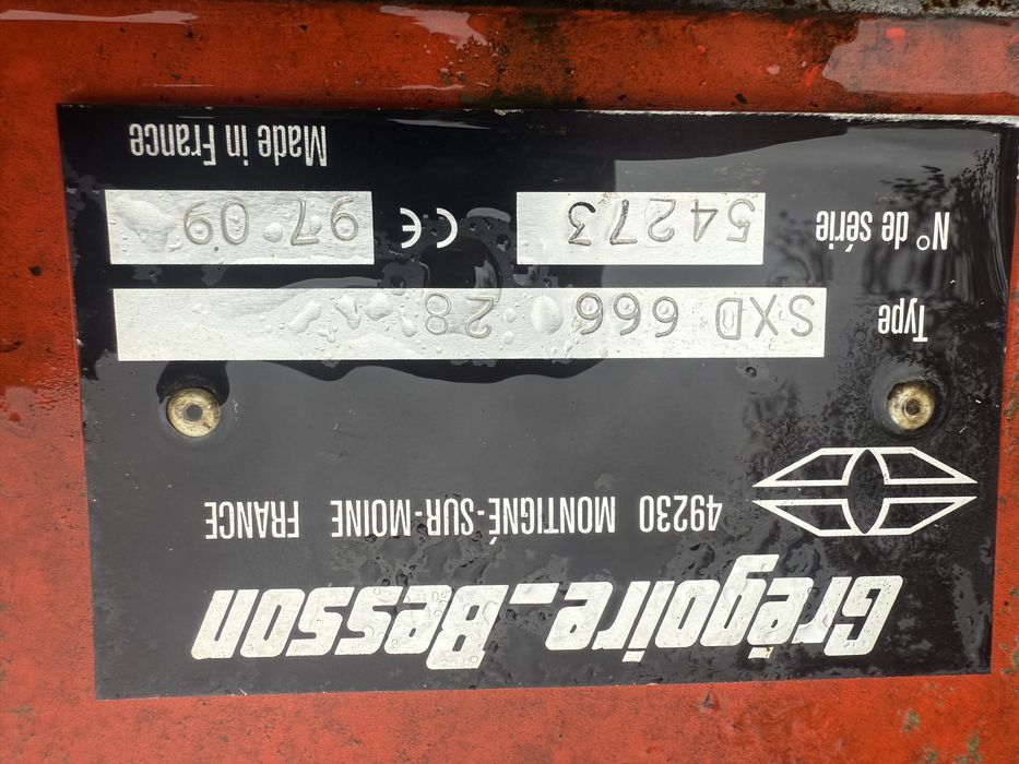 Talerzówka brona talerzowa 3,2m Gregoire Besson hydraulicznie rozkłada