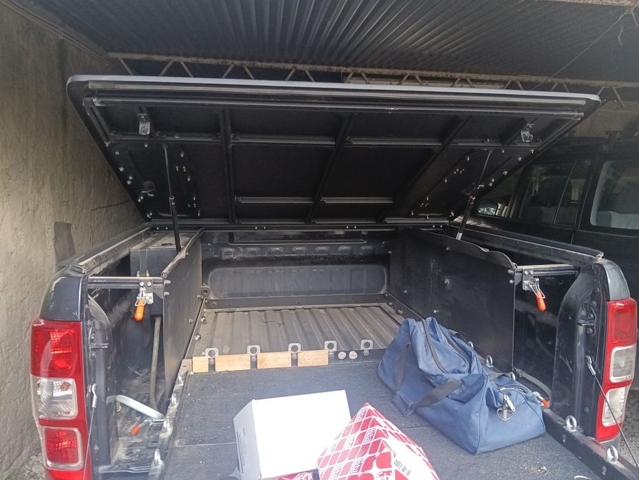 Overland Tampa caixa carga, plataforma deslizante, depósitos agua Ford