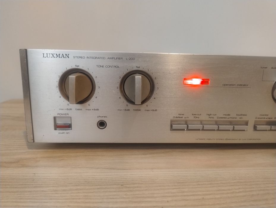 Wzmacniacz Luxman L-200