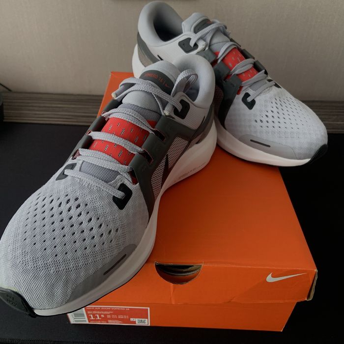 Кроссовки Nike Air Zoom Vomero 16 45 р. 29.5 см 11.5 us