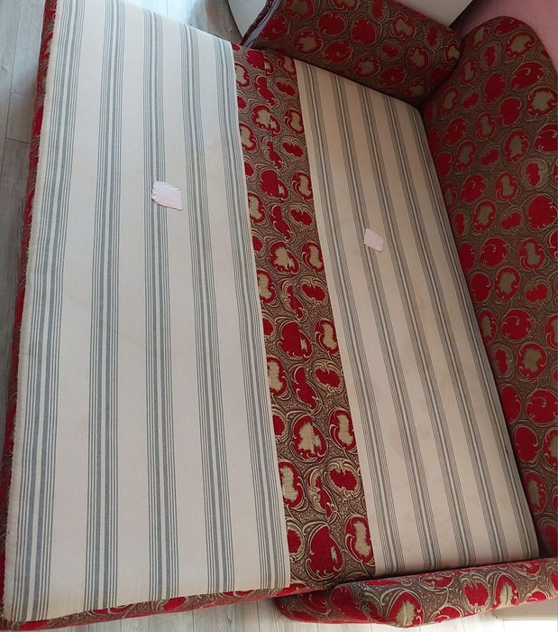 Терміново продам диван б/у.