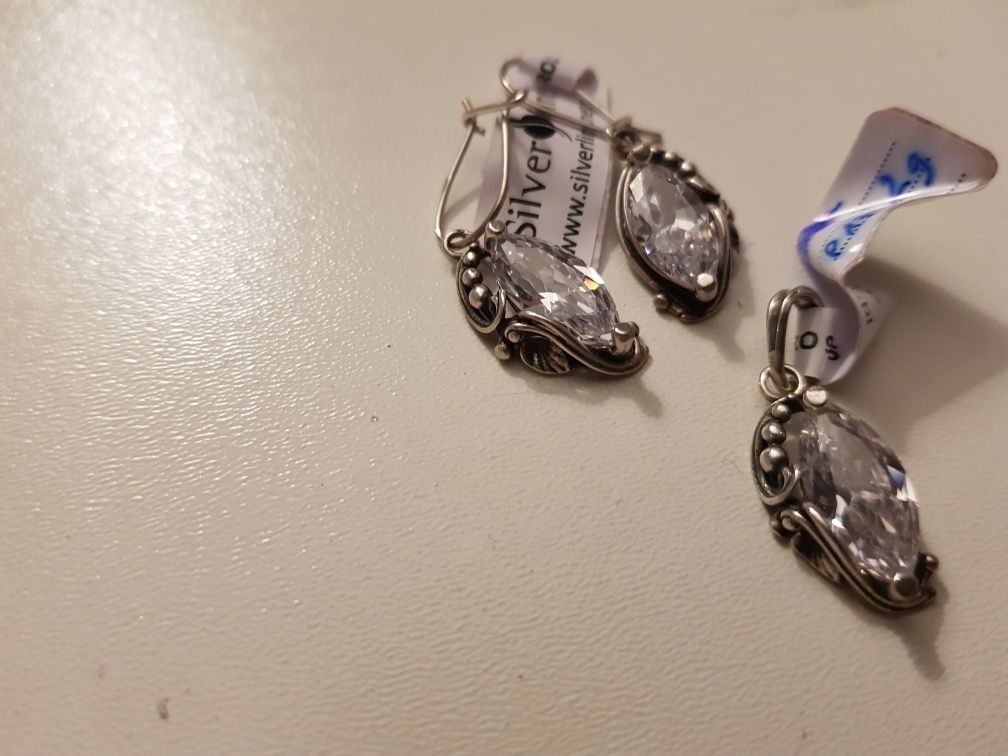 Nowy komplet biżuterii wisiorek + kolczyki z metkami srebro 925