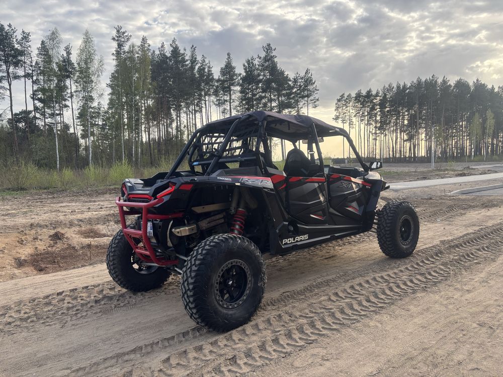 Polaris rzr 1000 xp4
