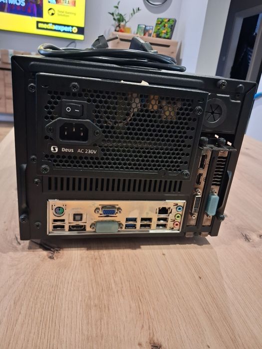 Komputer stacjonarny