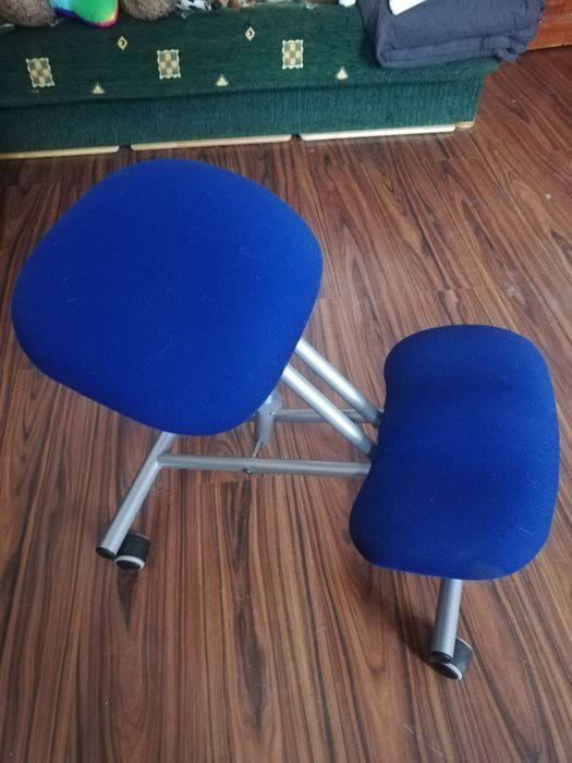 Klękosiad na kółkach