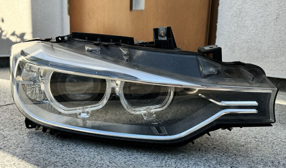 Lampa bixenon BMW F31 prawa