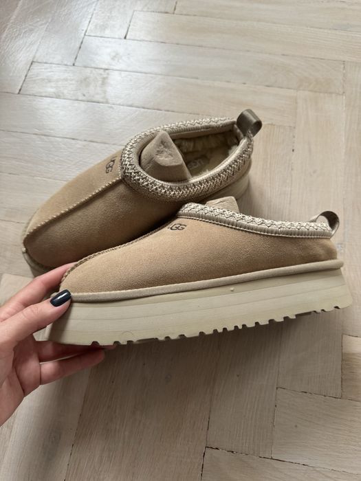 Уги на платформі UGG TAZZ ||