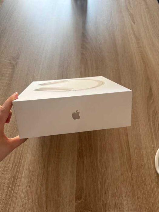 Sprzedam nowe słuchawki Apple Air-Pods Max — stan idealny