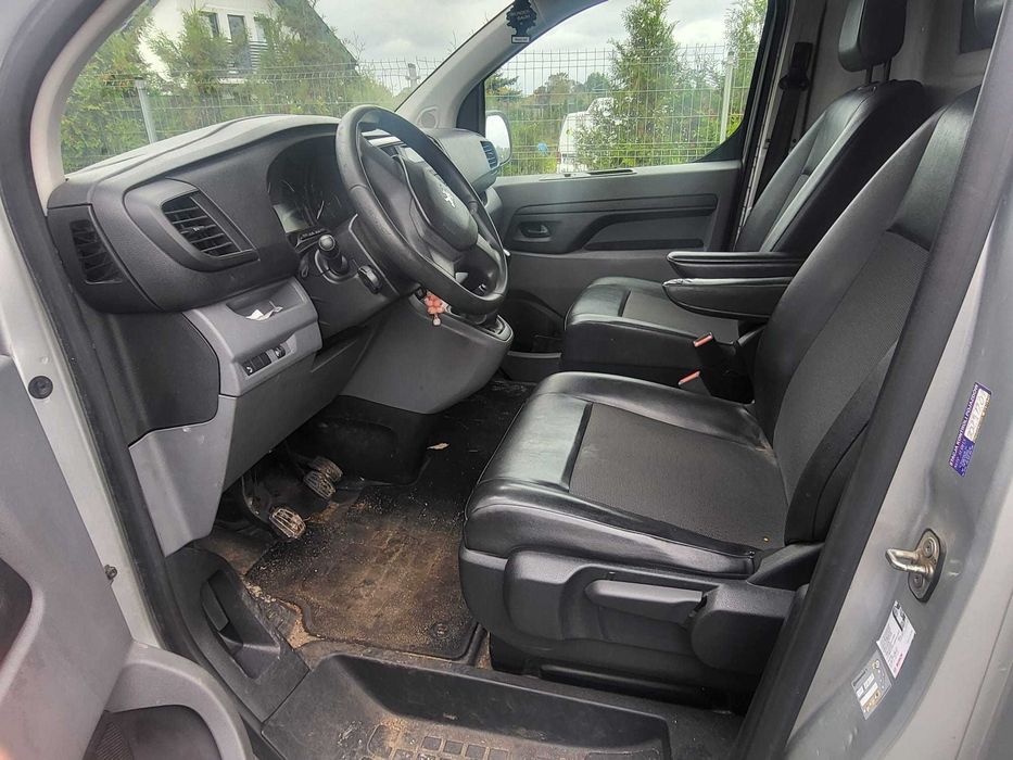 PEUGEOT EXPERT 2.0hdi 2017r uszkodzona uszczelka pod głowicą