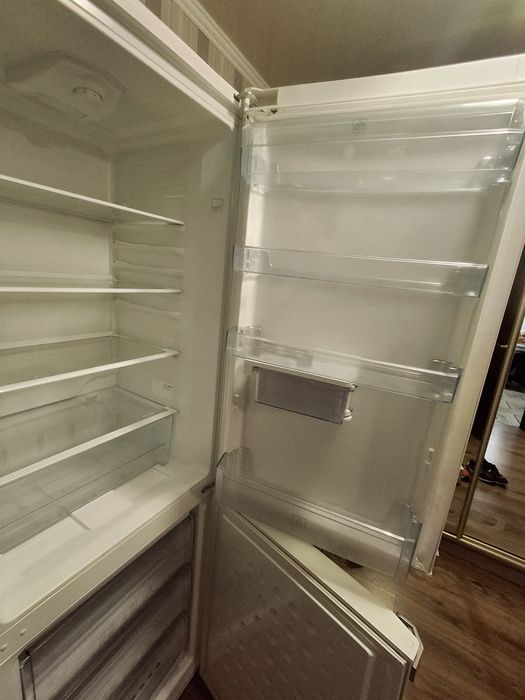 Холодильник б/у, в гарному стані