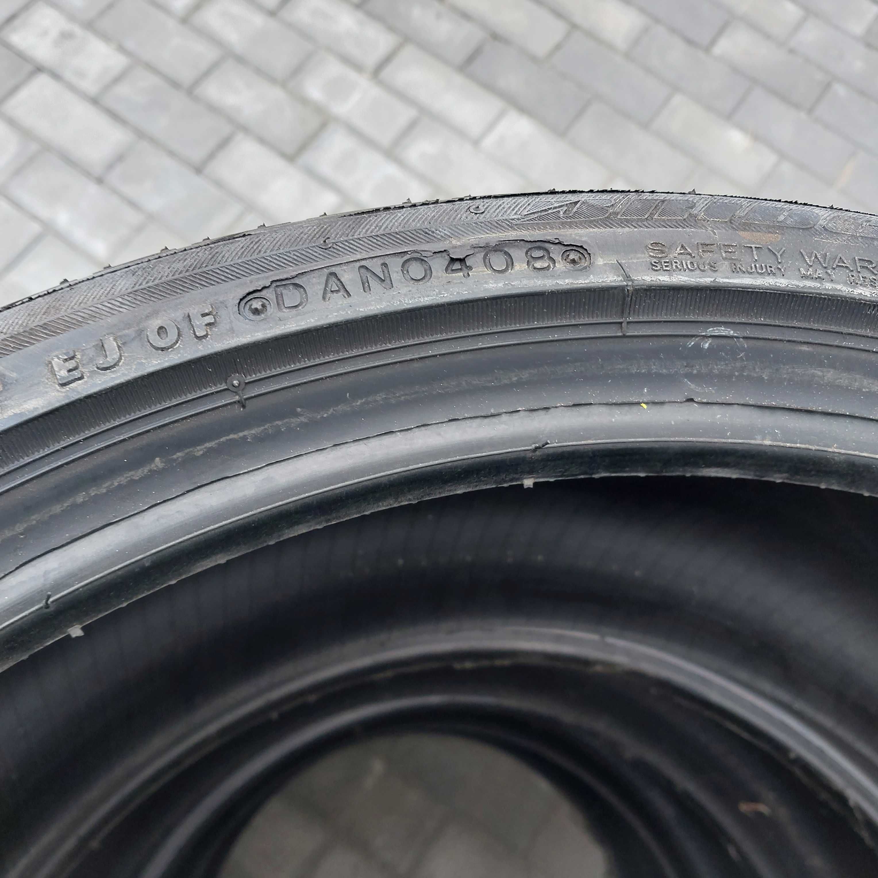 Opony Bridgestone 255/30R 19