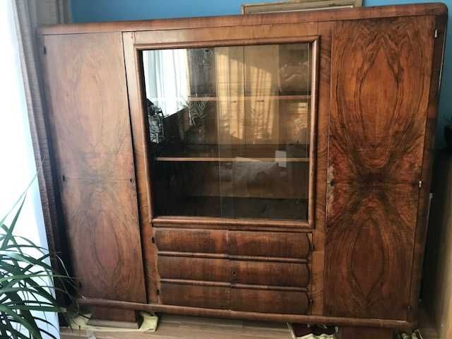 Biblioteka w stylu Art Deco