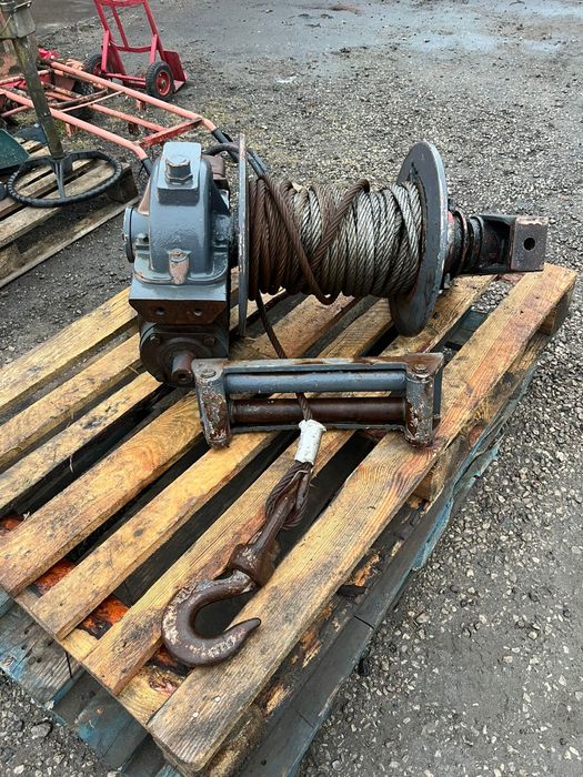 Wciągarka hydrauliczna, pomoc drogowa