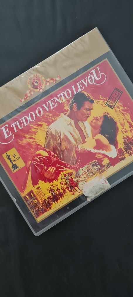 VHS - E tudo o vento levou.