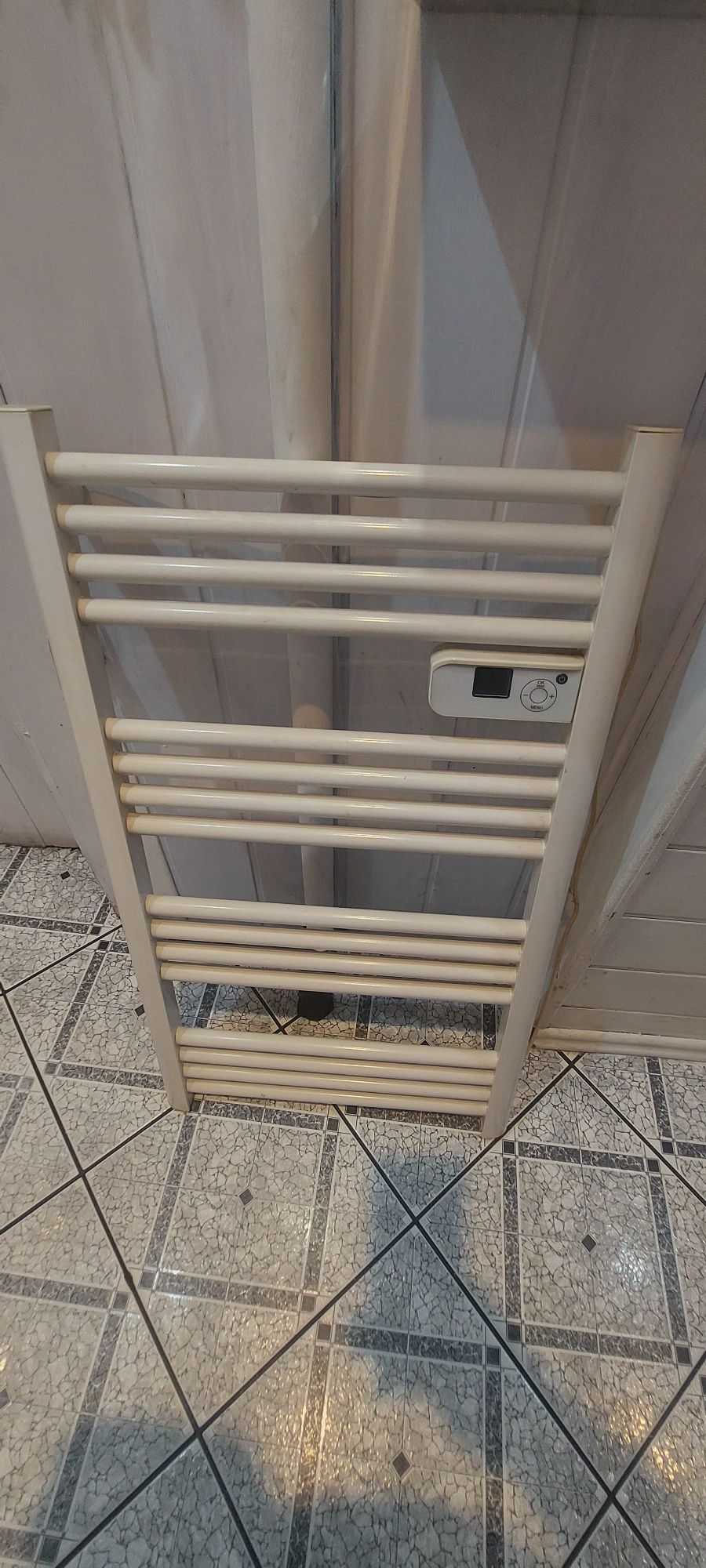 Sprzedam kaloryfer elektryczny do łazienki