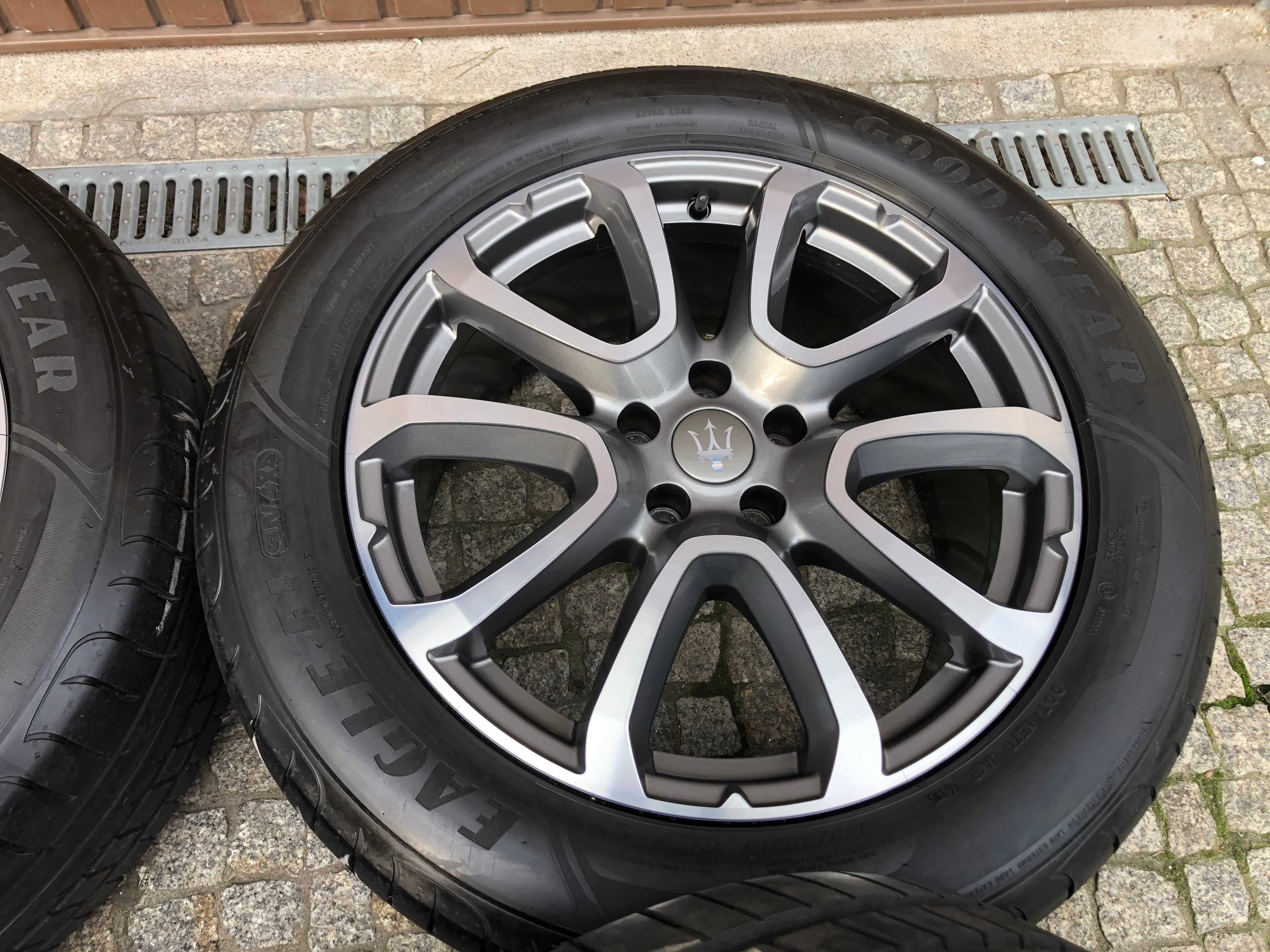 5x114.3 19 MASERATI LEVANTE GranSport Maserati Lato 265/50R19