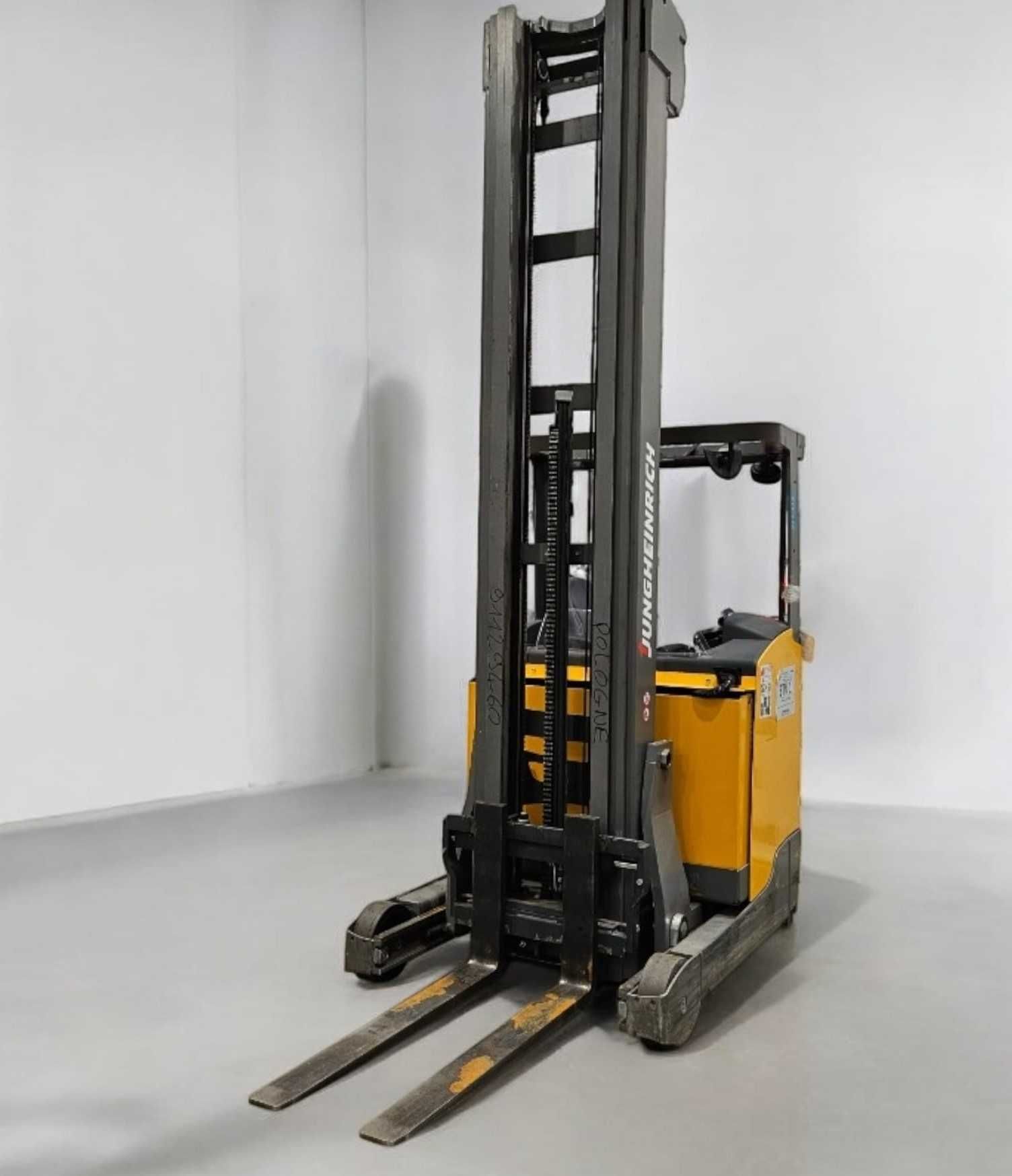 Wózek wysokiego składowania Jungheinrich ETV 216 Maszt 872cm 2019r