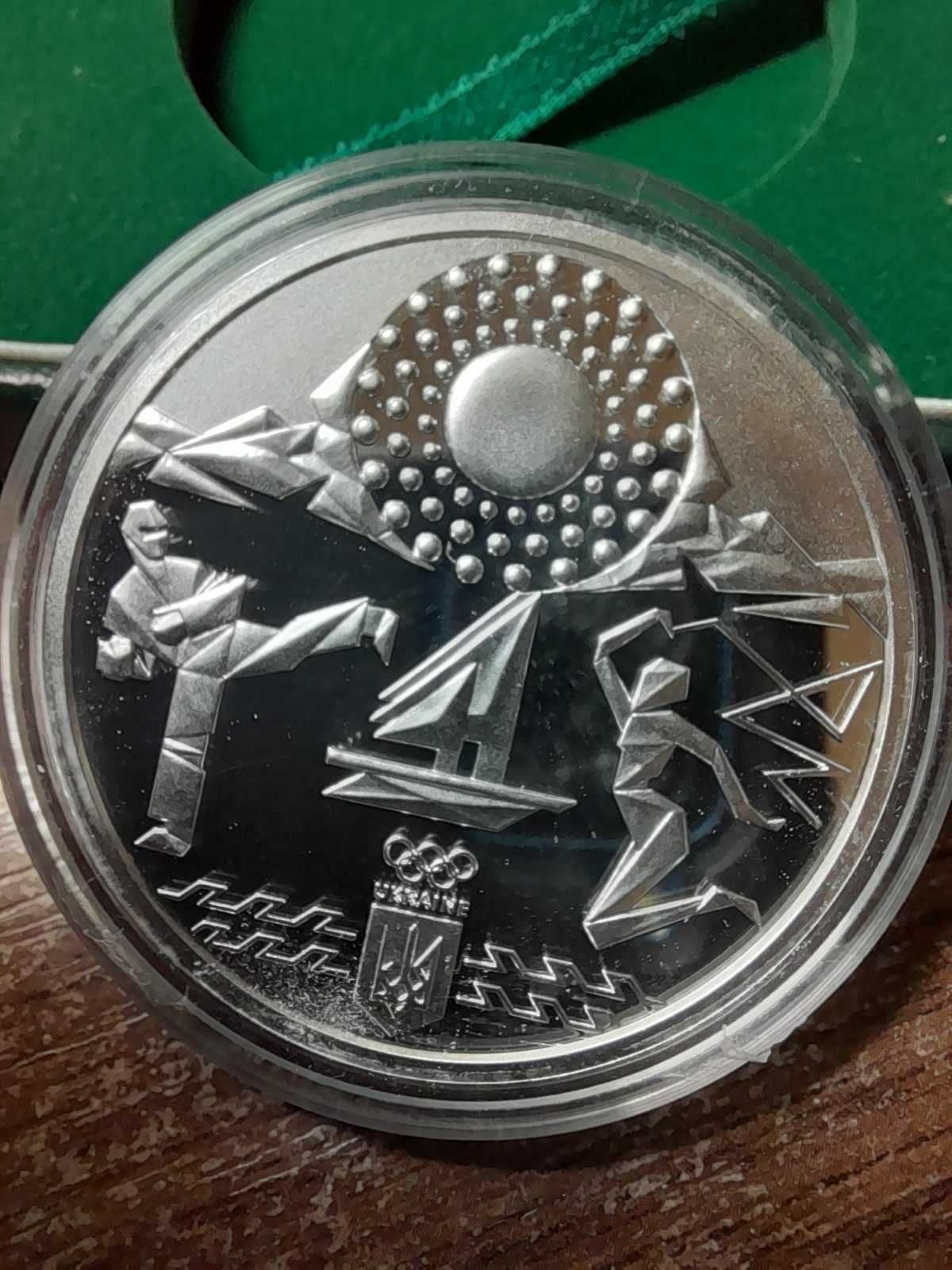 Продам срібні монети України