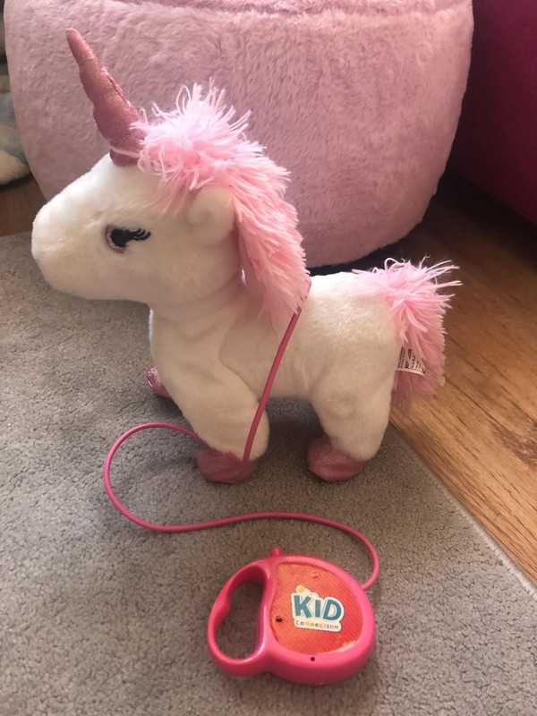 Kid Connection różowy jednorożec unicorn na smyczy interaktywny