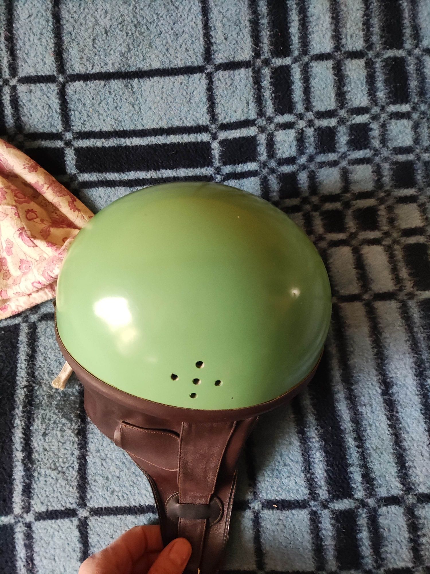 Orzeszek kask kolekcjonerski