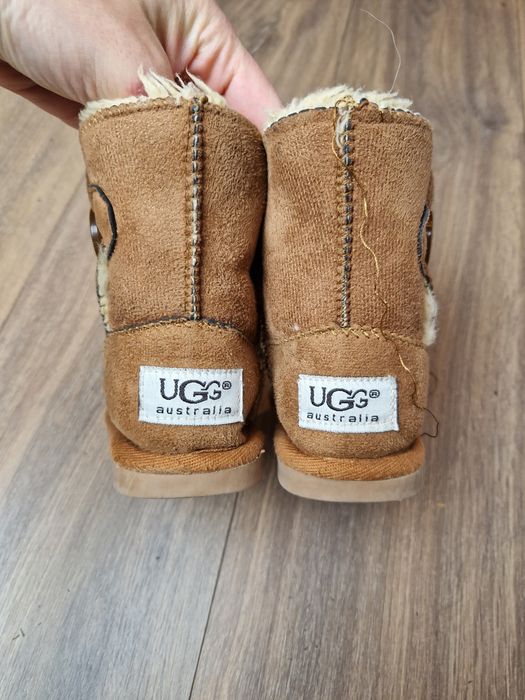 Kozaki śniegowce ugg r. 23 brązowe z guzikiem