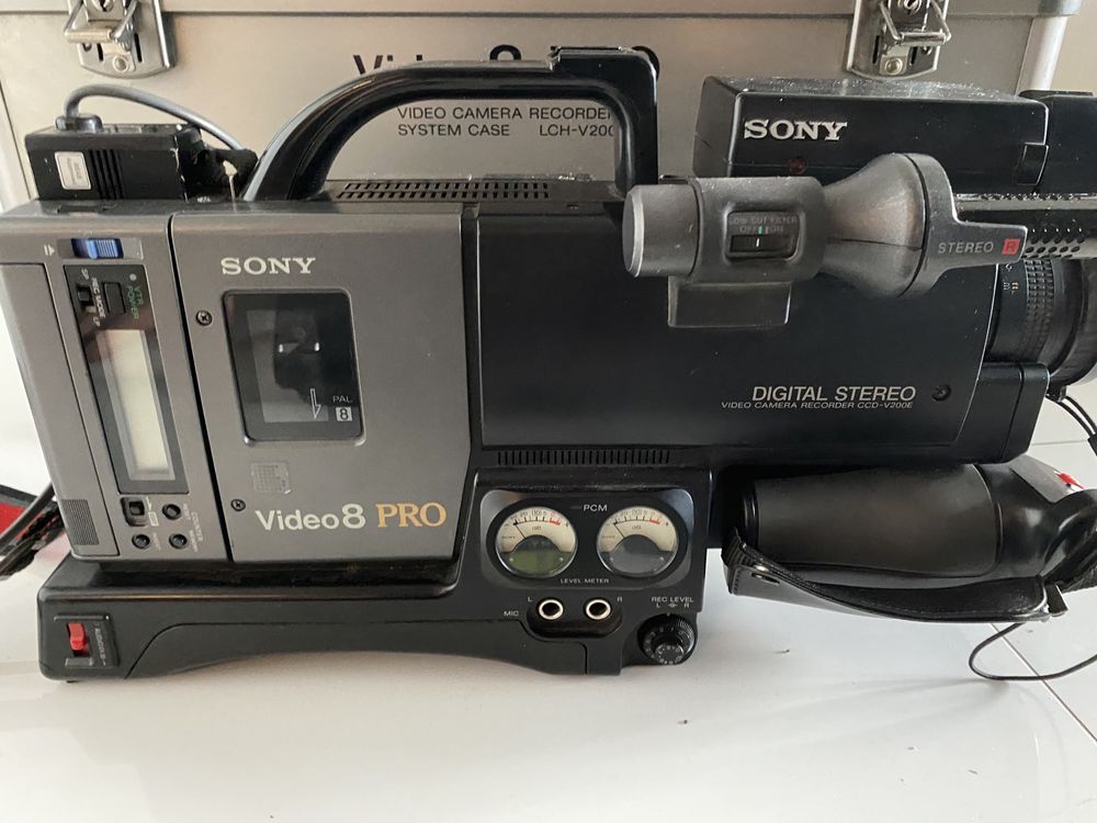 Kamera Sony Video 8 Pro CCD- V200E