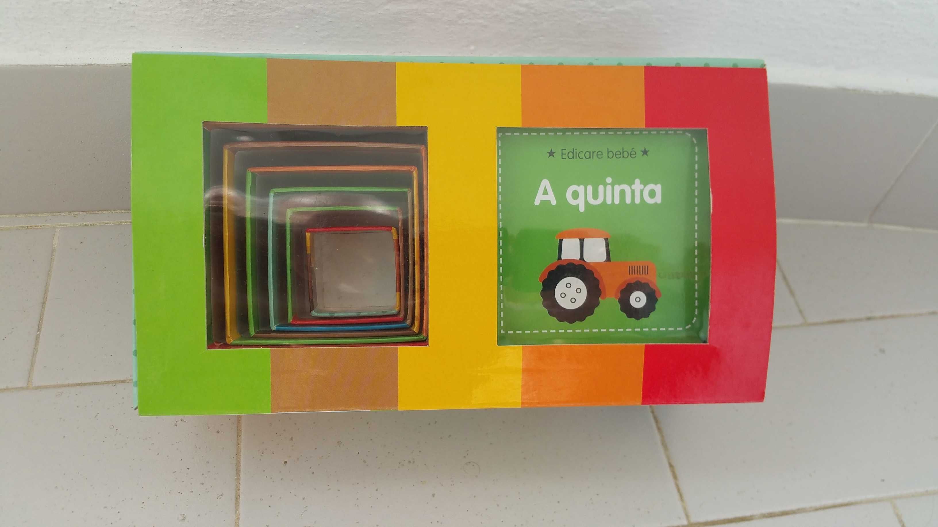 "A Quinta"- livros de cartão e cubos de empilhar