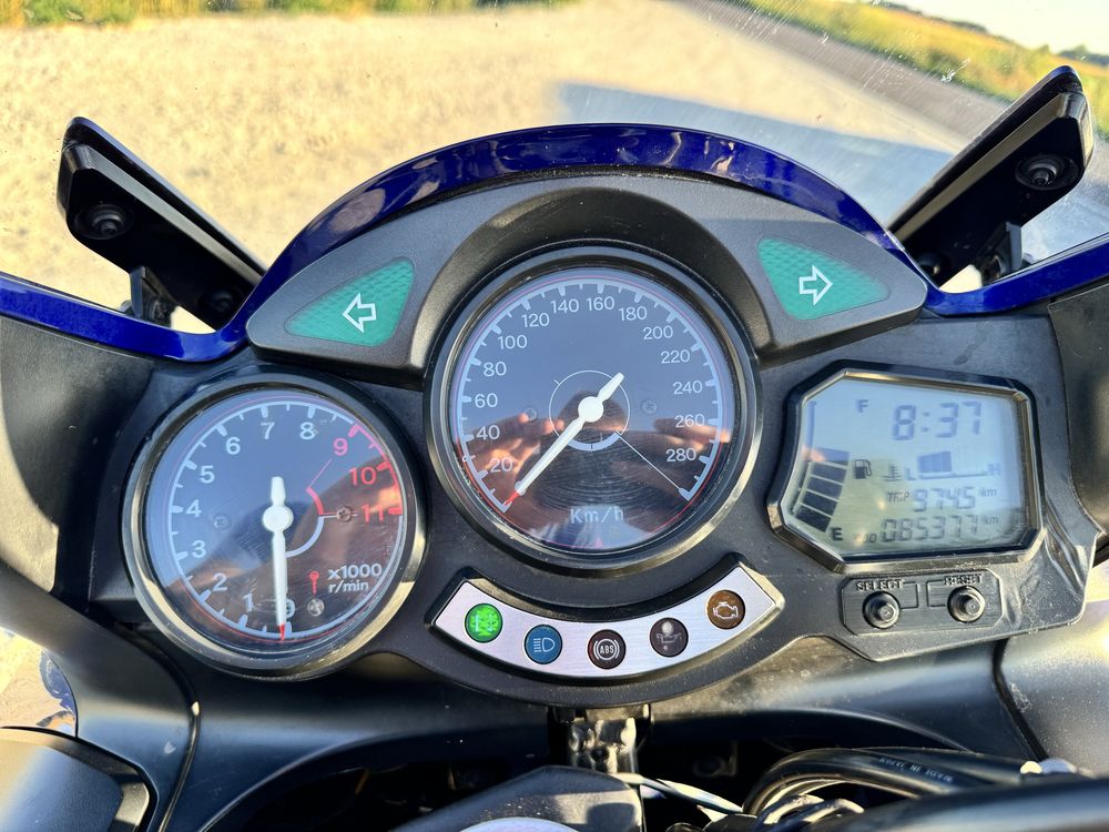 Sprzedam Yamaha FJR 1300!