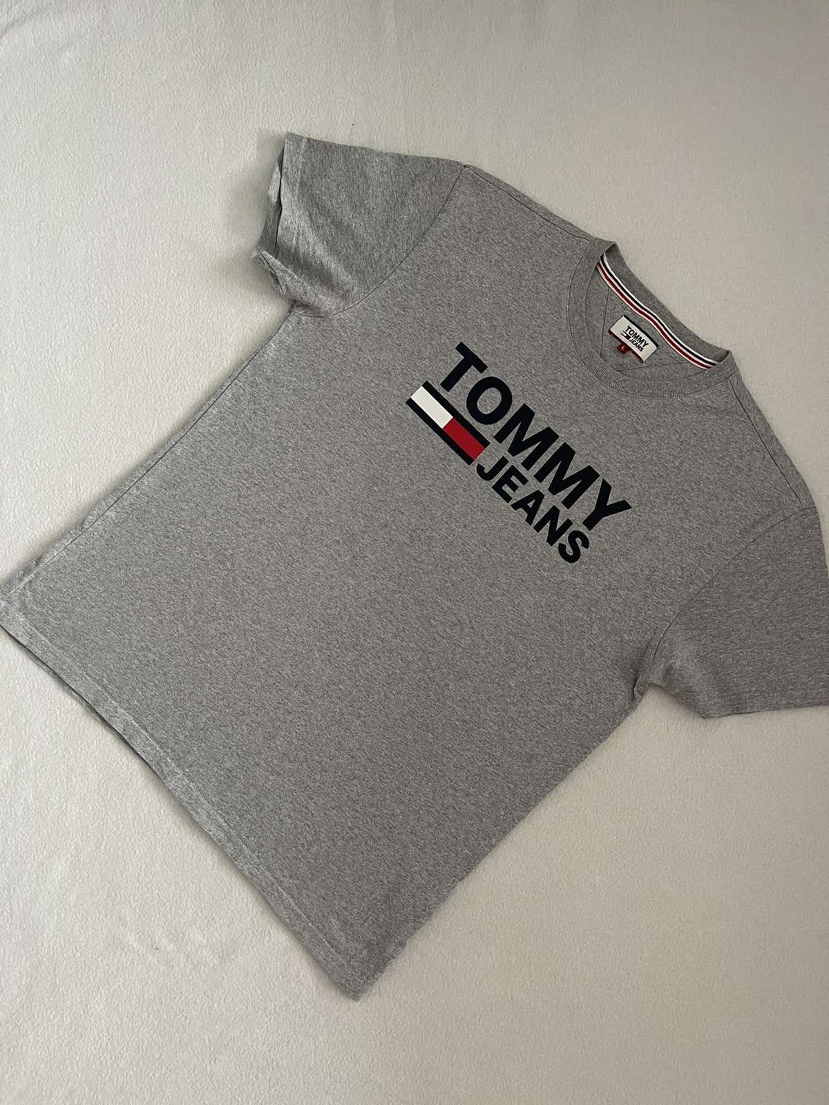 Футболка, лонгслив,  свитшот Tommy Hilfiger