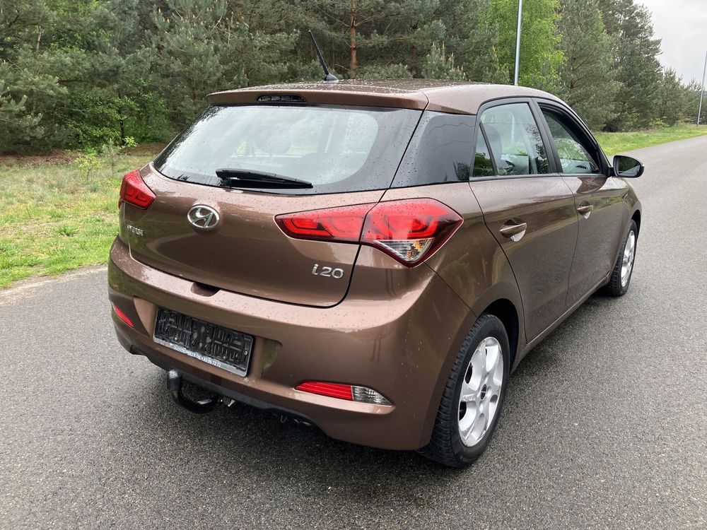 Hyundai I20  klima navi  kamera elektr