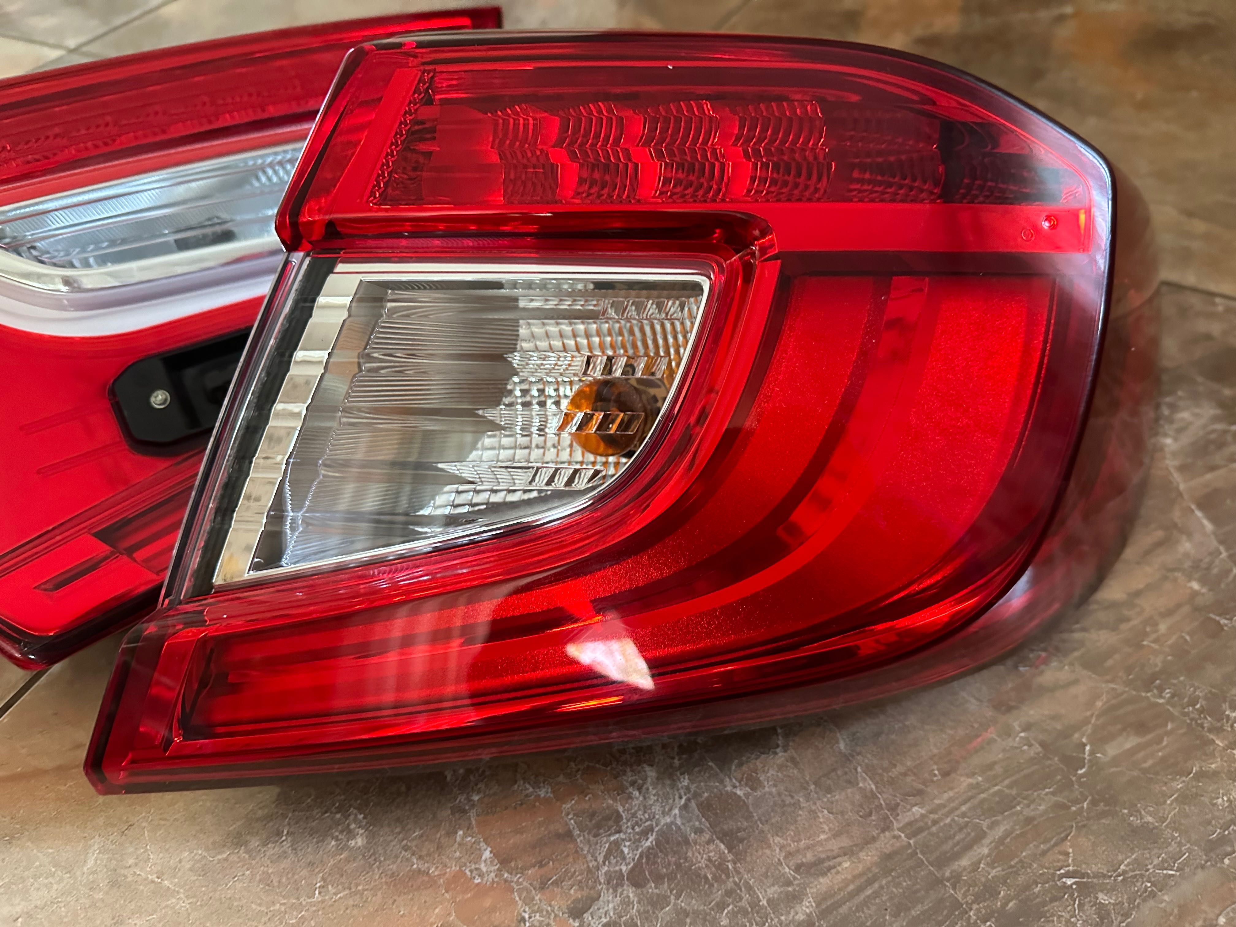 Задние фонари , задняя оптика Honda Accord 2018-2022