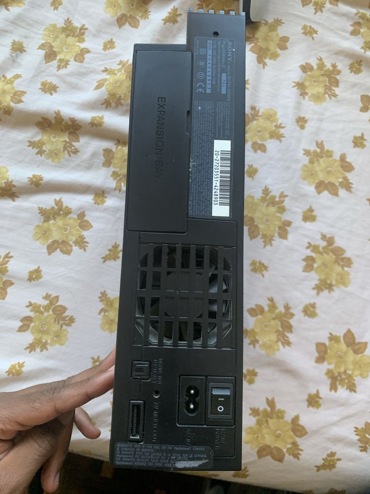 PS2 (Playstation 2) + memory card desbloqueado + cabo de alimentaçao.