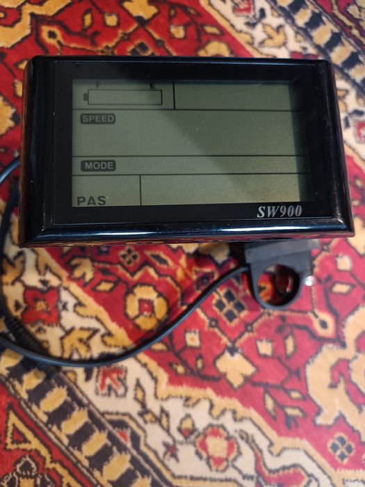 Wyświetlacz LCD SW900