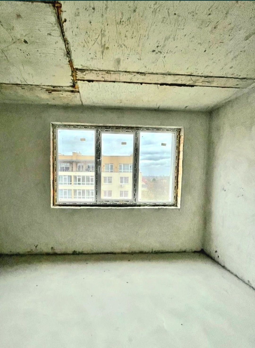Продаж 2 кім. квартира 59м. зданий новобуд Дубляни.