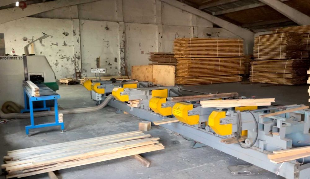 Виробничий комплекс 2200 м2 та 0,64 га, Волинська область