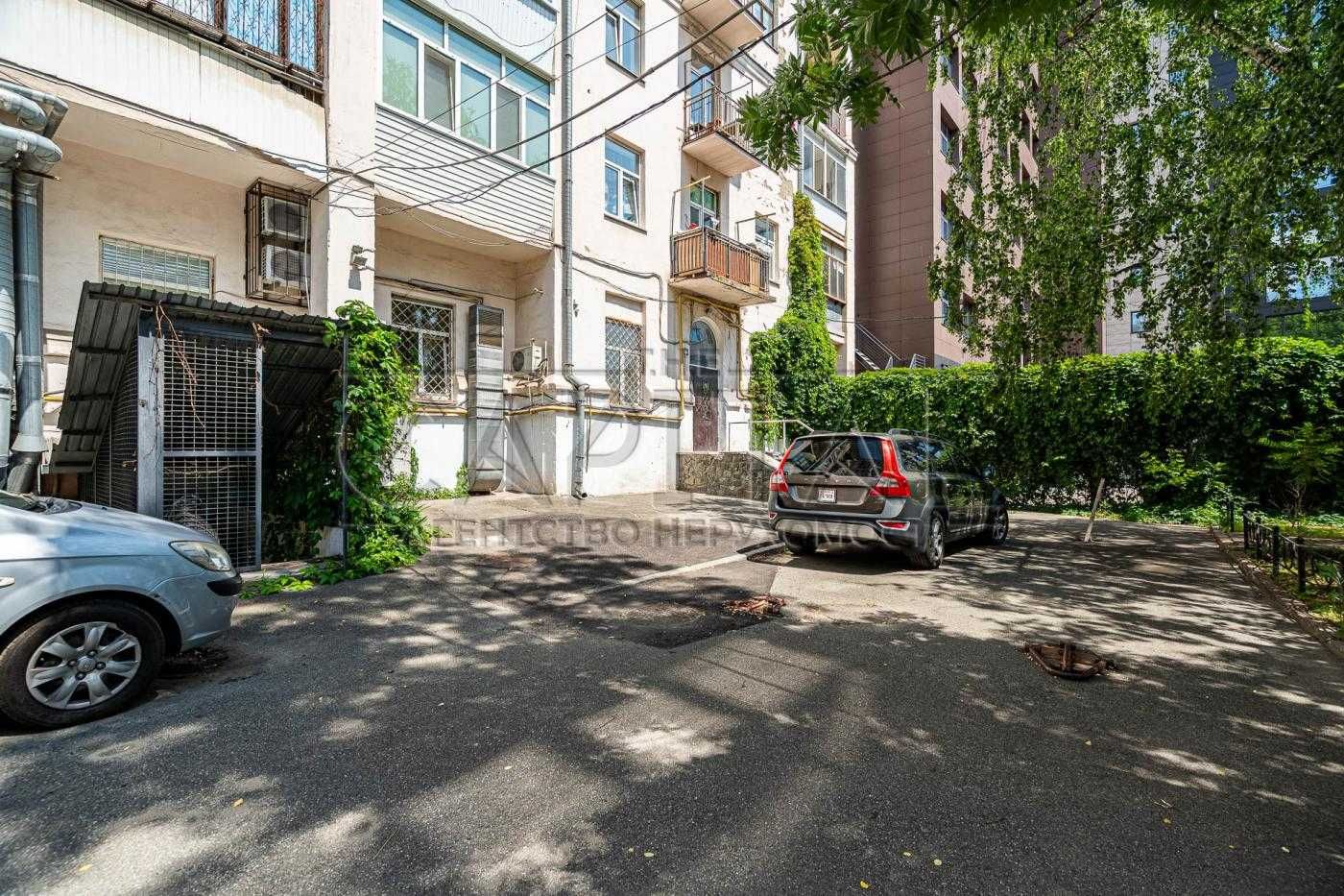 Продаж / Об'єкт сфери обслуговування / вул. Саксаганського 280 m2