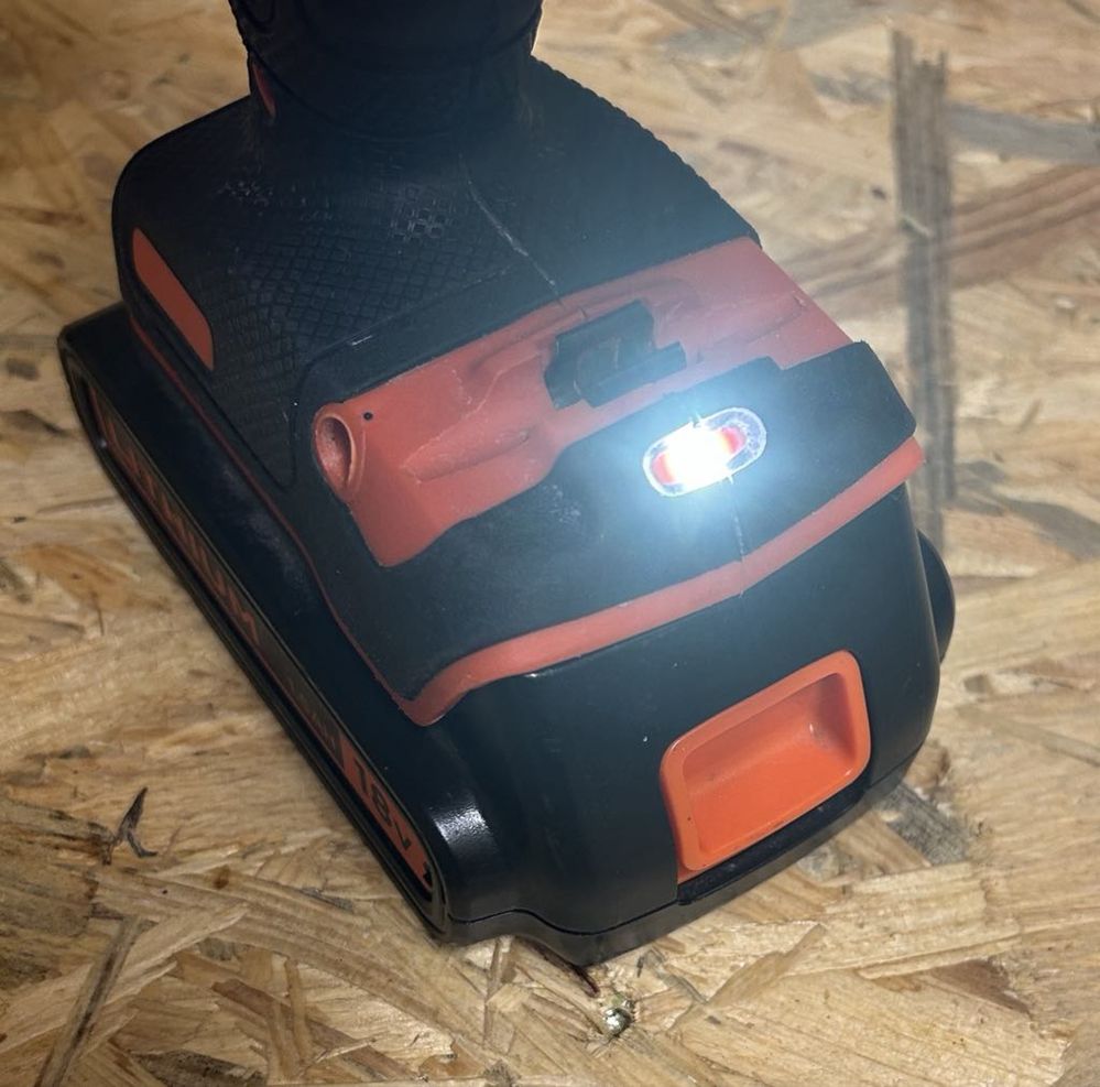 Wkrętarka Black+Decker 18V