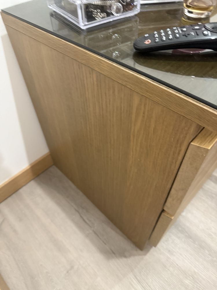 Conjunto cama+ mesas+cómoda