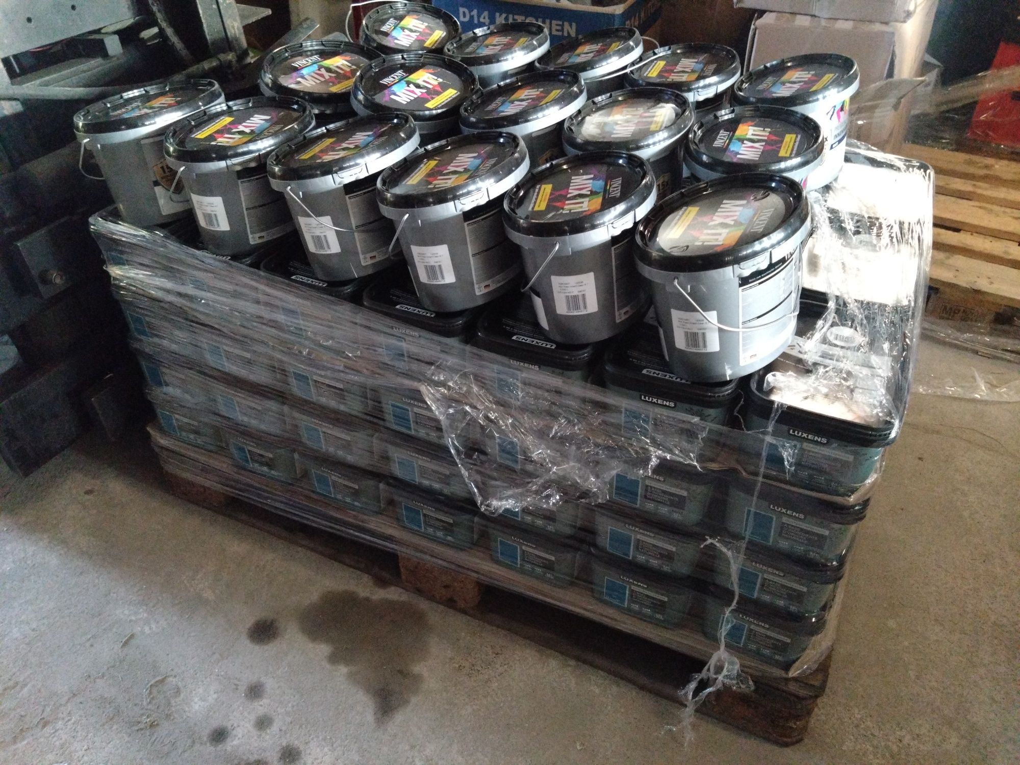 Farba firmy Luxens zmywalna 2,5 l 4 l