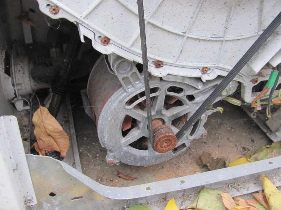 Двигатель стиральной Вирпул, вертикальная