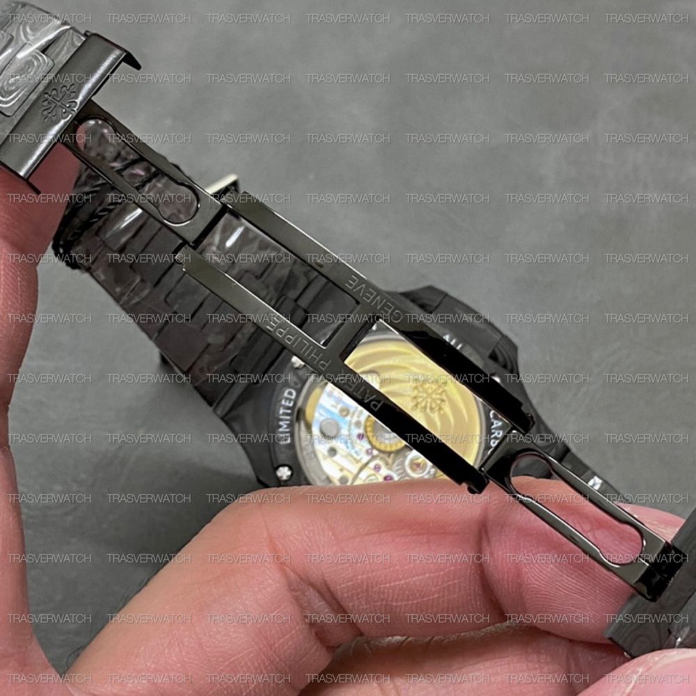 Годинник PATEK PHILIPPE Nautilus DiW 40mm 5711 Carbon