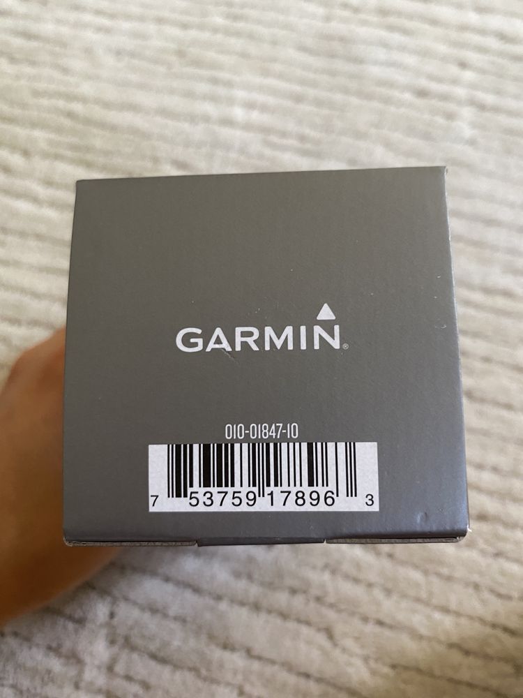 Zegarek GARMIN Vivofit 4 - nowy