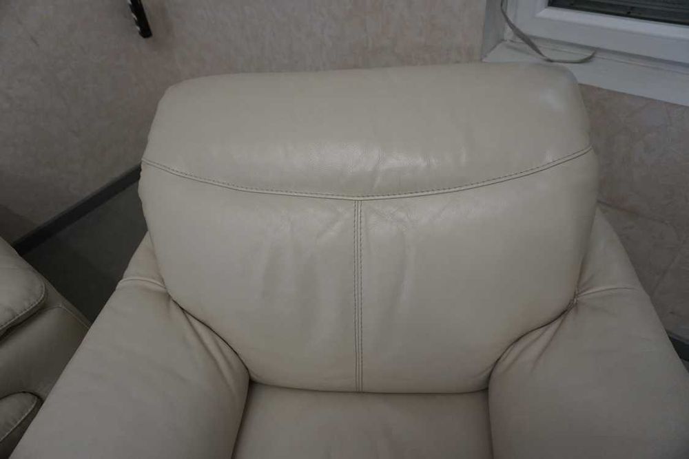 Zestaw 3+1+1 sofa skóra jasna naturalna regulowane oparcia  (w-1100)