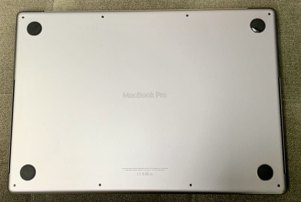 Apple Macbook pro M1 16 дюймів