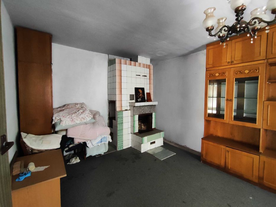 Дачний будинок з земельною ділянкою