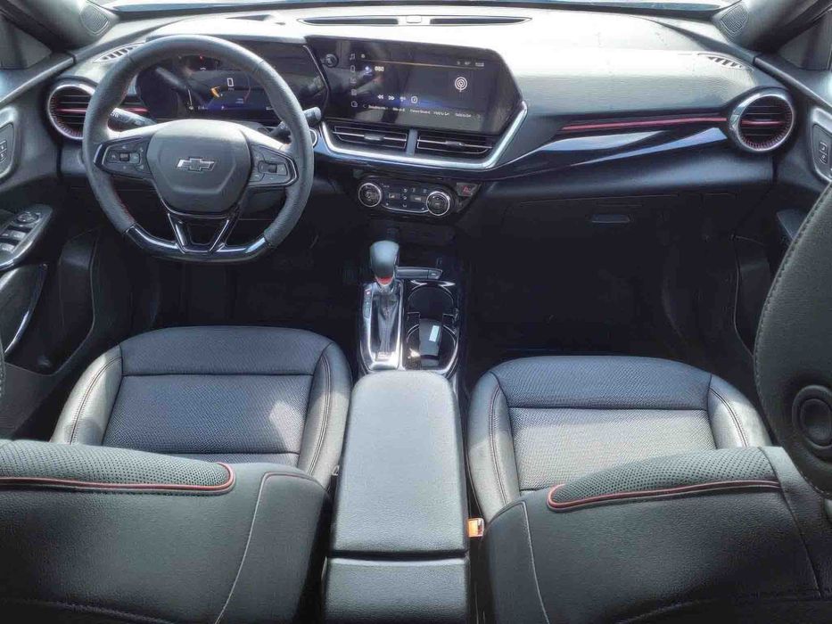 Chevrolet Trax RS with 2RS      2025