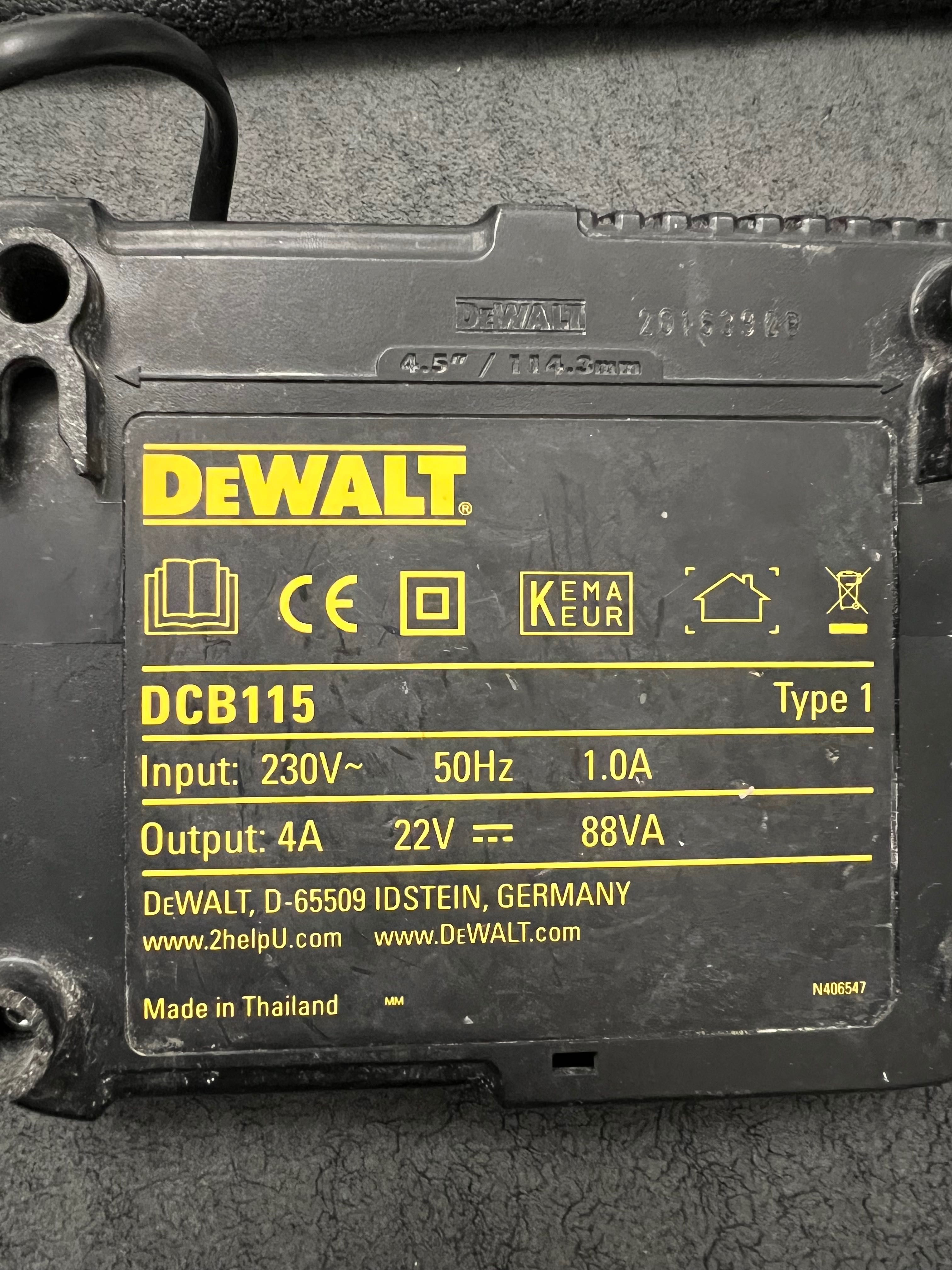DeWalt DCB115 Szybka Ładowarka do akumulatorów baterii 4A