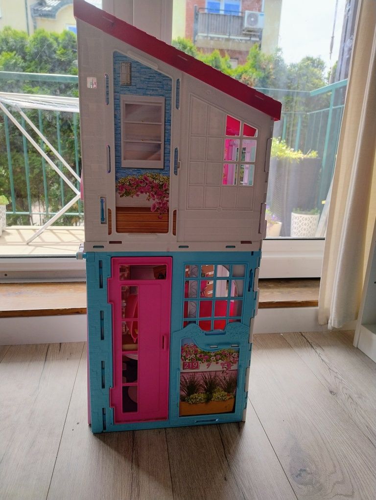 Domek dla barbie duzy